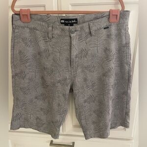 Travis Mathew Gray Patterned Men's Flat Front Shorts